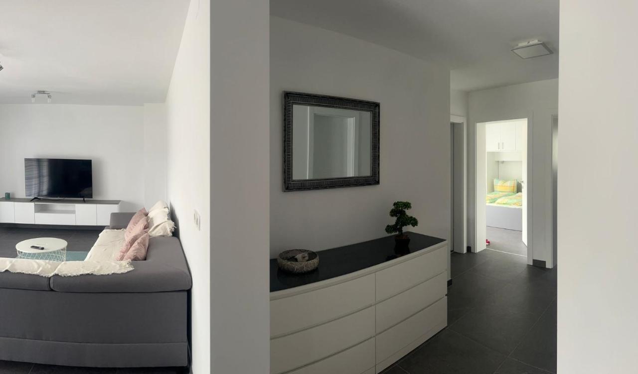 Apartmani Lana Раб Екстер'єр фото